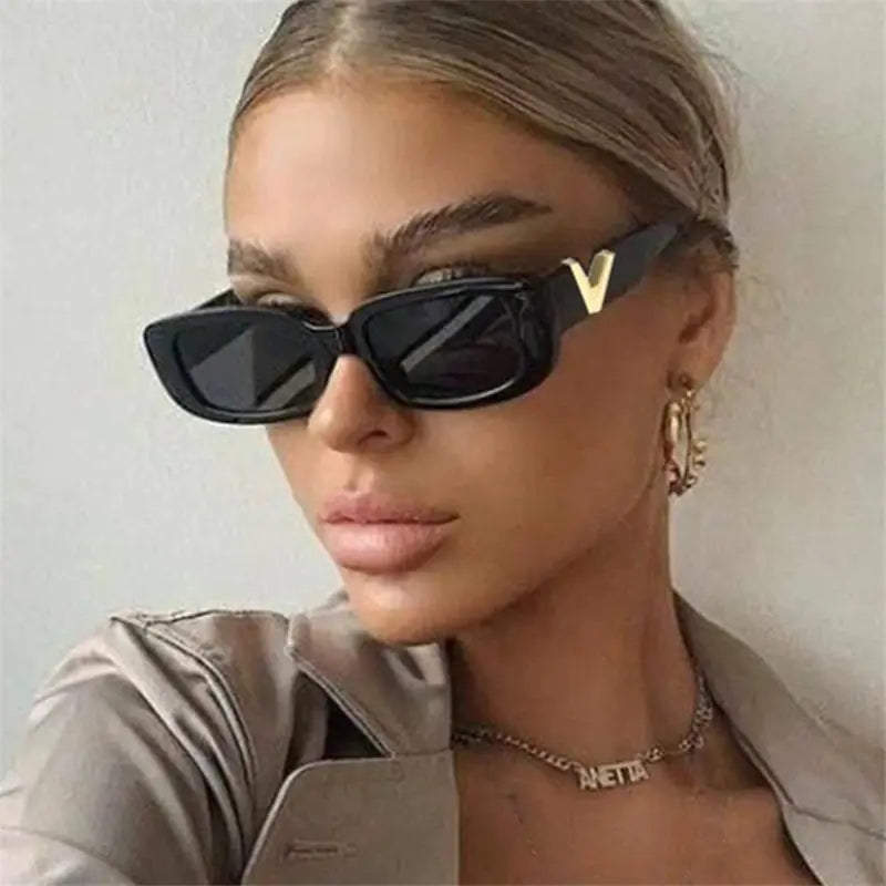Retro Rectangle Sunglasses for Women SH17