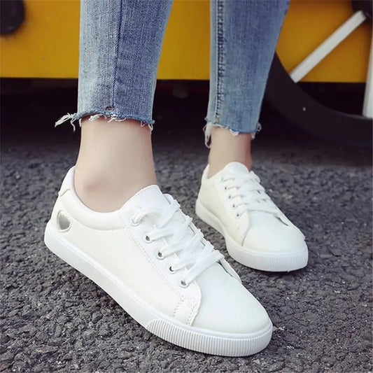 Skate White Shoes FW6